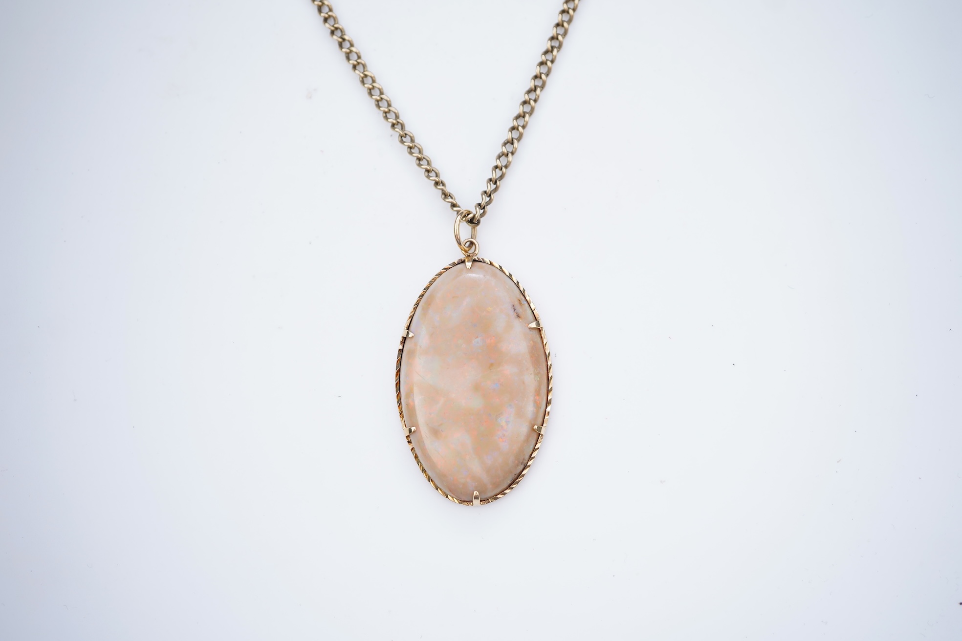 An opal pendant necklace